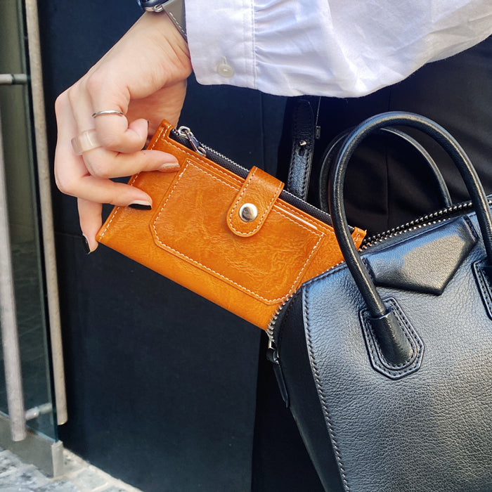 【Leo&Aoi公式ショップ】 iPhone13 ケース iPhone 13 カバー 手帳型 チャック付き 財布 手帳型ケース アイフォン13 スマホケース【安心の返品保証付き】