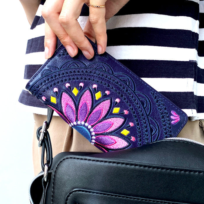 【Leo&Aoi公式ショップ】 Google Pixel 10 Pro XL カバー 手帳型 エスニック 刺繍 手帳型ケース pixel10proxl グーグル ピクセル 10proxl  スマホケース 【安心の返品保証付き】